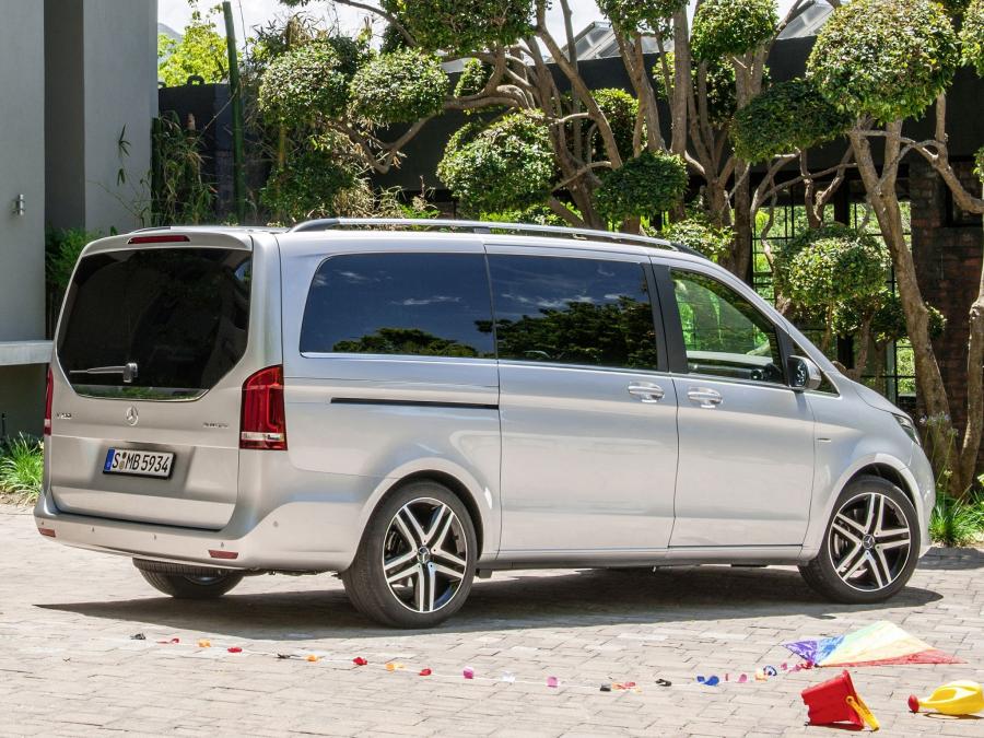  Mercedes-Benz V250 BlueTec Avantgarde Line 2014 года  (фото 2 из 22)